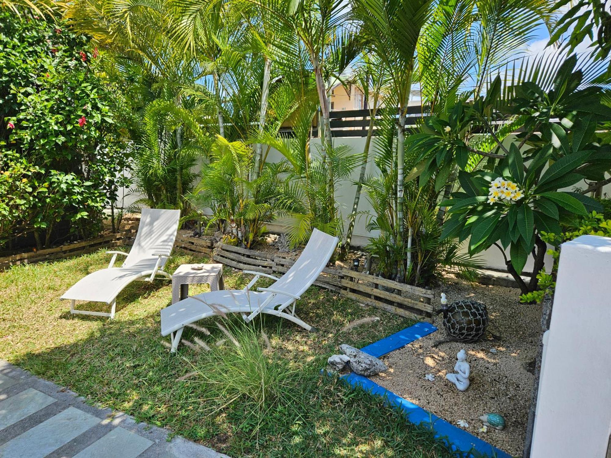 Casa Frangipani Mauritius Apartment Trou d'Eau Douce Luaran gambar