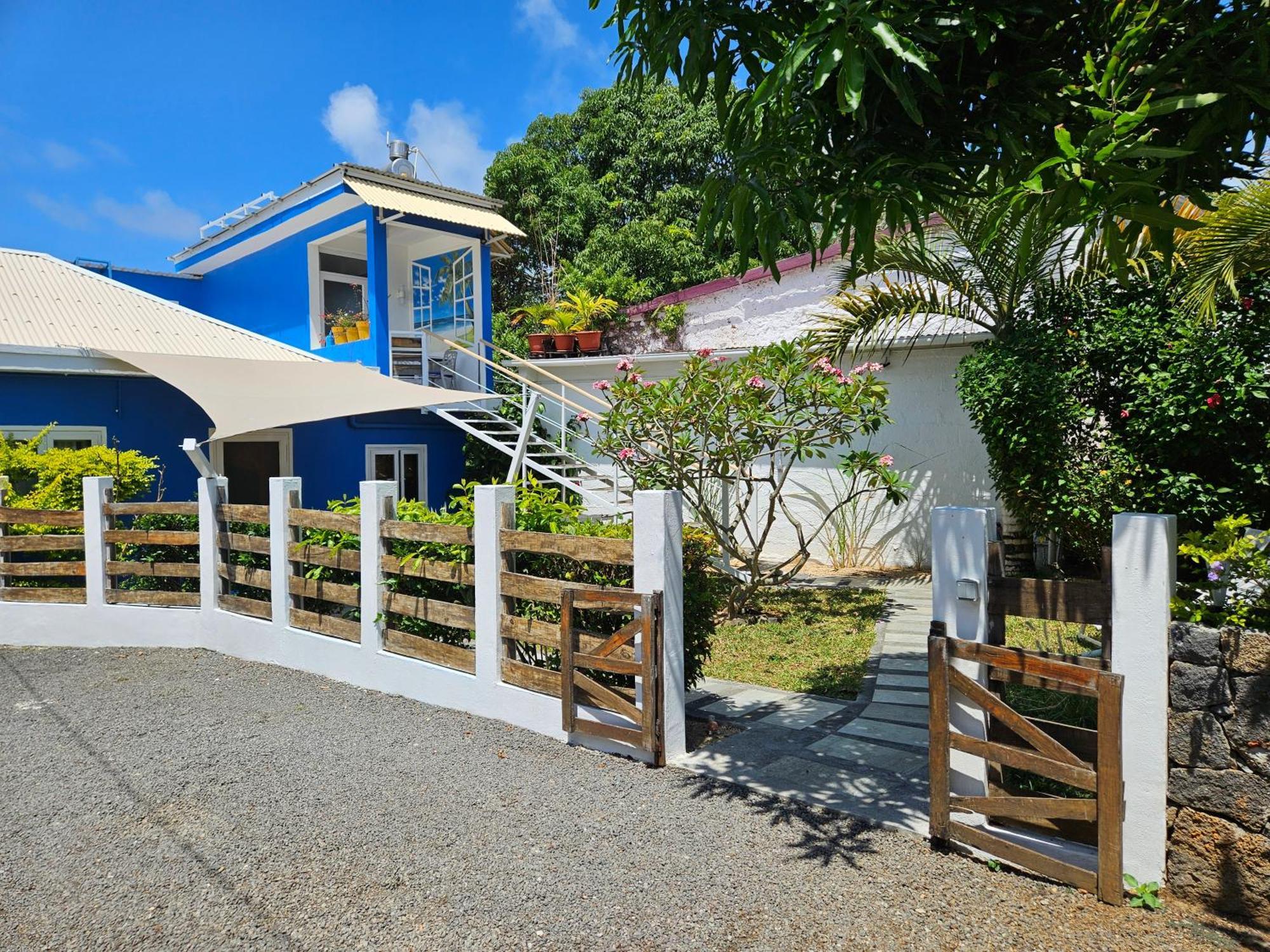 Casa Frangipani Mauritius Apartment Trou d'Eau Douce Luaran gambar
